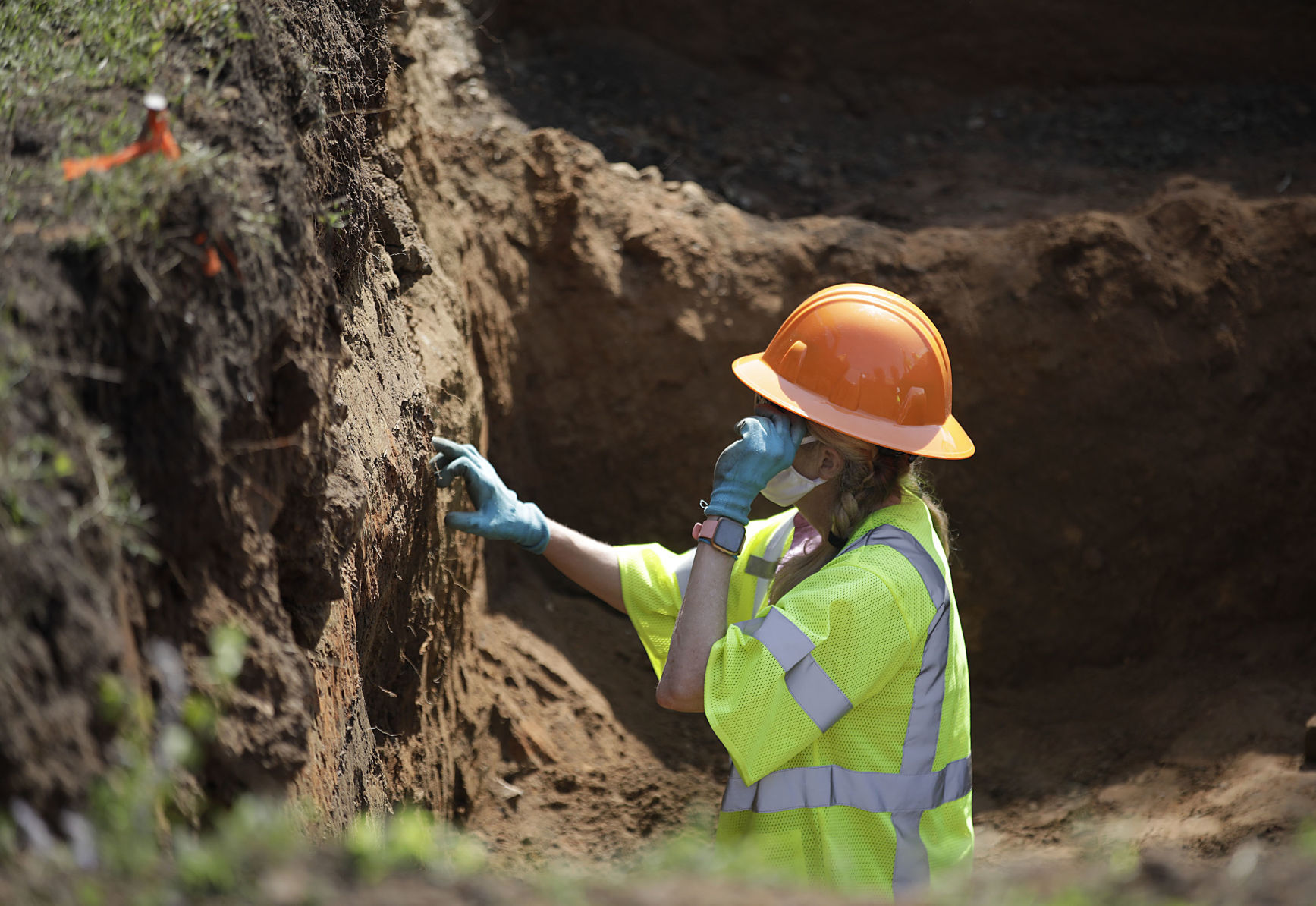 Mass graves search